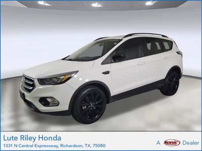 Used 2017 Ford Escape SE w/ SE Sport Appearance Package