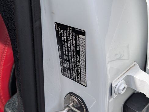 Used 2023 Porsche Macan Turbo image 16