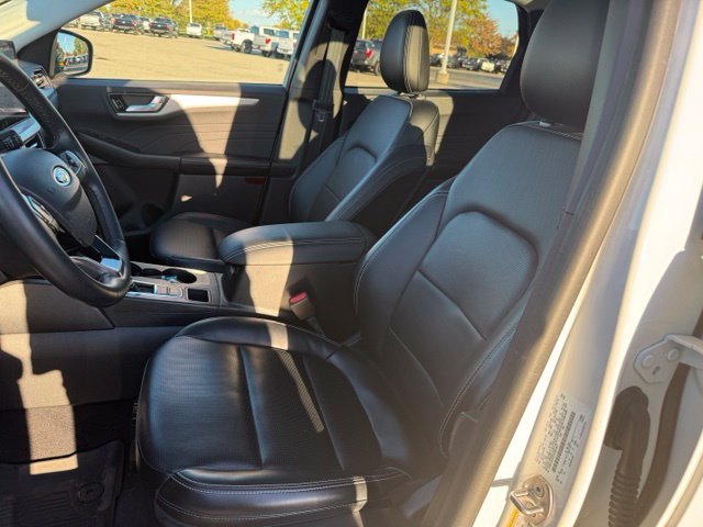 Used 2023 Ford Escape Platinum AWD/4WD image 15