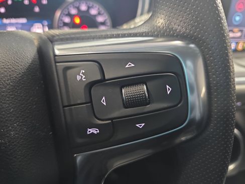 Used 2022 Chevrolet Blazer LT FWD image 18
