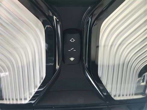 Used 2021 BMW 330i xDrive Sedan w/ Convenience Package image 43