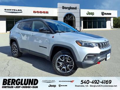 Used 2025 Jeep Compass Trailhawk w/ Trailhawk Elite Group