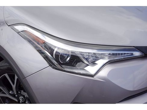 Certified 2019 Toyota C-HR XLE FWD image 2