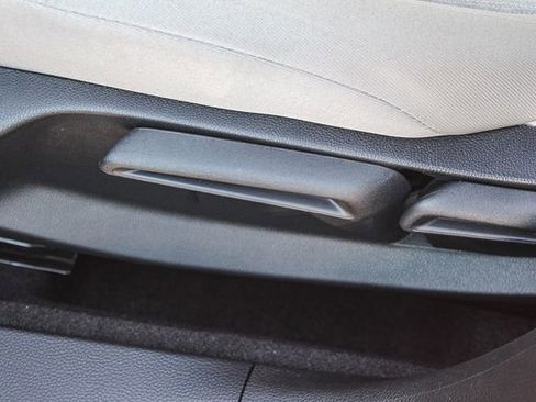 Used 2025 Honda Accord LX image 28