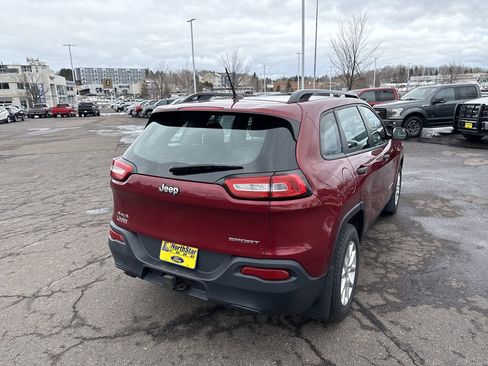 Used 2016 Jeep Cherokee Sport w/ Cold Weather Group AWD/4WD image 6
