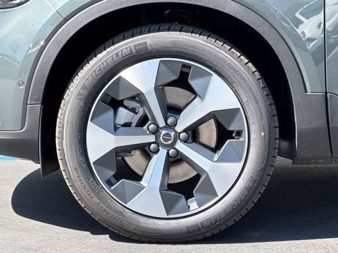 New 2026 Volvo XC40 B5 Plus w/ Protection Package Premier AWD/4WD image 25