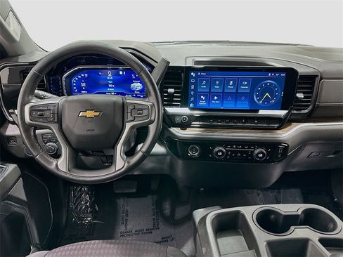 Used 2022 Chevrolet Silverado 1500 LT image 23