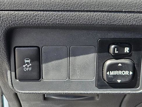 Used 2012 Toyota Corolla S image 13