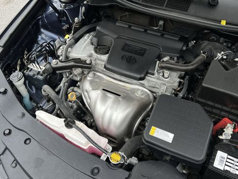 Used 2015 Toyota Camry XLE image 26