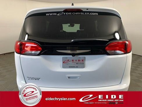 New 2026 Chrysler Voyager LX image 3