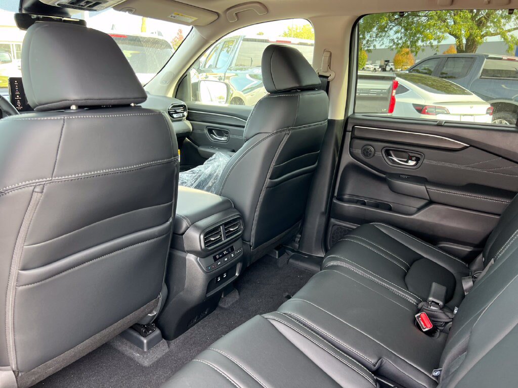 New 2026 Honda Pilot Touring image 34