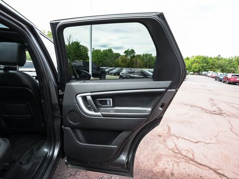 Used 2019 Land Rover Discovery Sport HSE Luxury AWD/4WD image 13