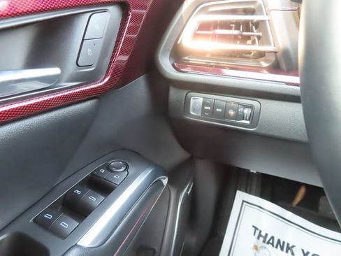 Used 2025 Chevrolet Traverse Z71 w/ Enhanced Driving Package AWD/4WD image 33