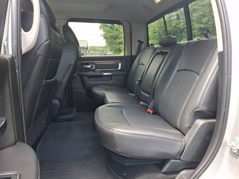 Used 2018 RAM 2500 Laramie w/ Sport Appearance Group AWD/4WD image 10