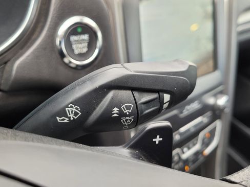 Used 2019 Ford Fusion SE image 32