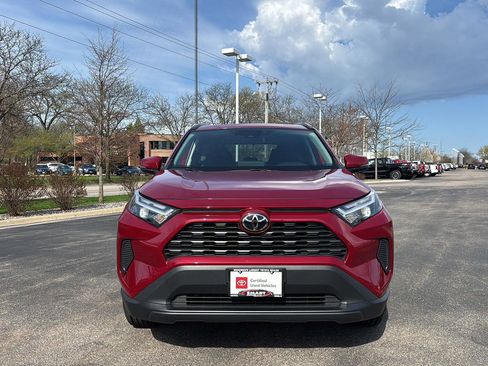 Used 2023 Toyota RAV4 XLE w/ Convenience Package image 7