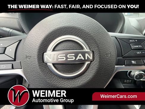 Used 2024 Nissan Sentra SV FWD image 29