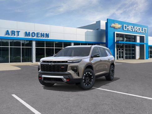 New 2027 Chevrolet Traverse Z71 w/ Driver Confidence Package AWD/4WD image 8