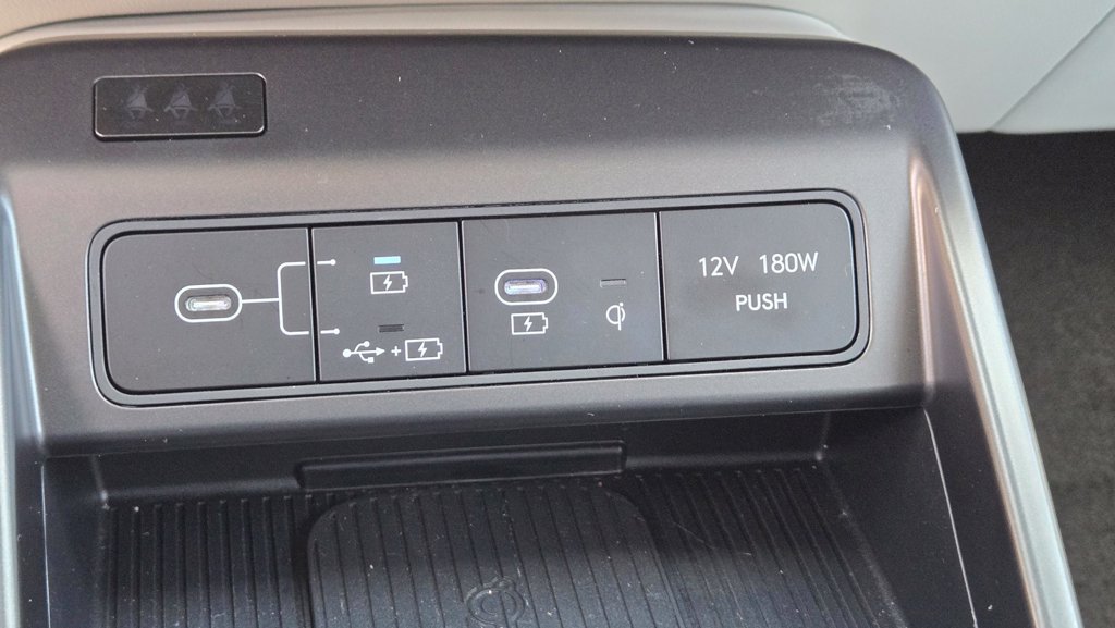 Used 2026 Hyundai Kona SEL Premium FWD image 24