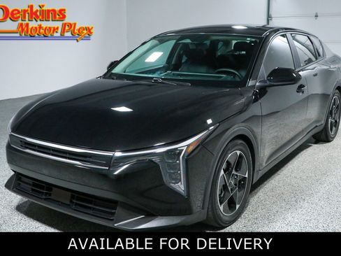 Used 2025 Kia K4 FWD image 1