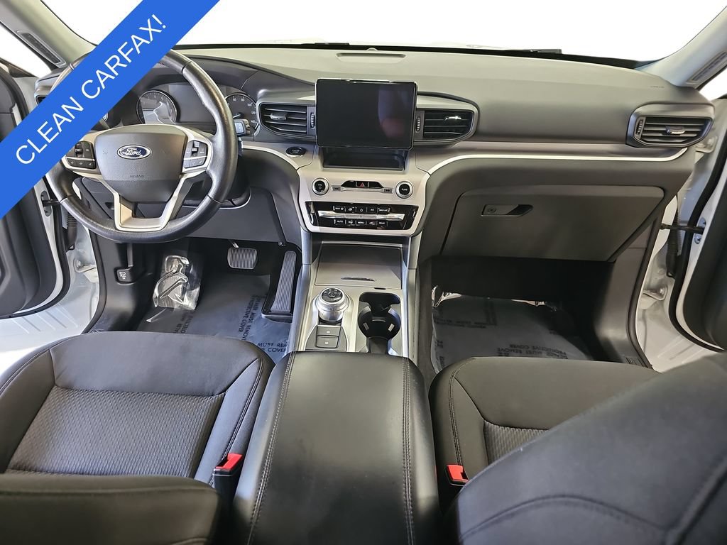 Used 2023 Ford Explorer XLT AWD/4WD image 9