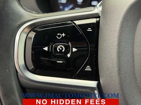 Used 2019 Volvo XC60 T5 Inscription w/ Protection Package image 37