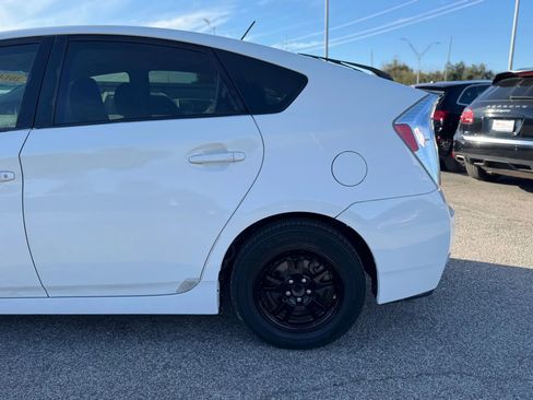 Used 2014 Toyota Prius Two image 22