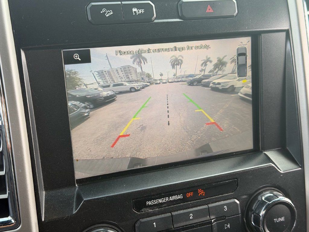 Used 2015 Ford F150 Lariat AWD/4WD image 23