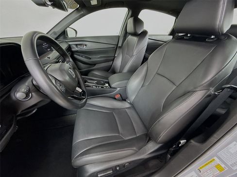Used 2025 Honda Accord Sport image 5