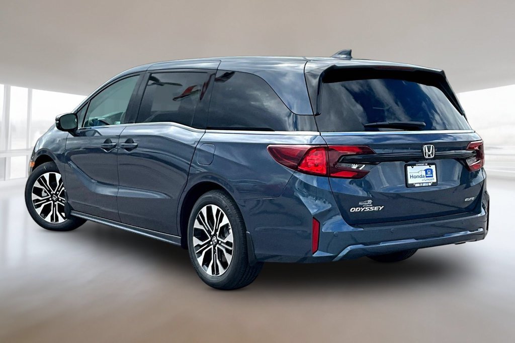 New 2027 Honda Odyssey Elite image 3