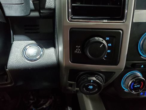 Used 2018 Ford F150 Lariat w/ Equipment Group 502A Luxury AWD/4WD image 31