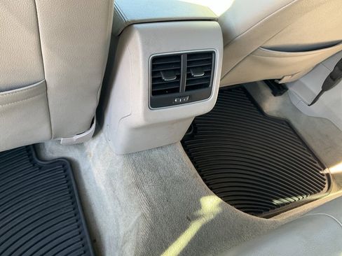 Used 2014 Volkswagen Passat 2.5 SE image 14