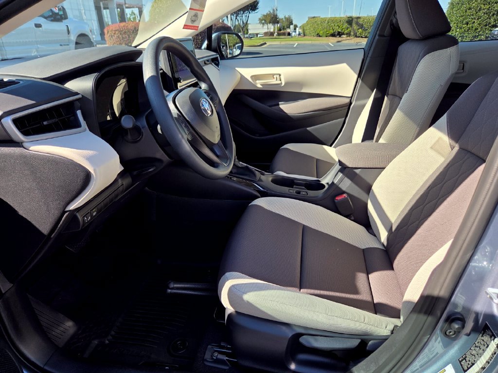 New 2027 Toyota Corolla LE w/ LE Premium Package FWD image 5