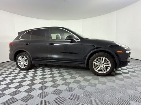 Used 2016 Porsche Cayenne image 11