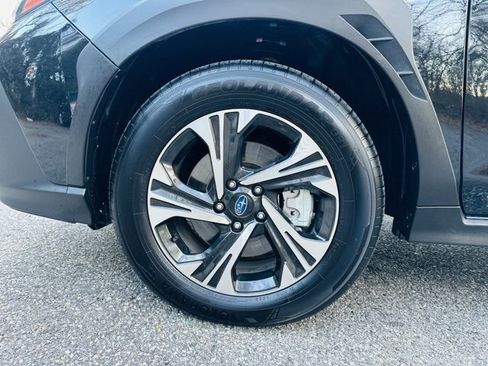 Used 2025 Subaru Crosstrek 2.0i Premium image 29