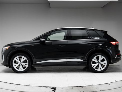 Used 2023 Audi Q4 e-tron Premium Plus w/ Premium Plus AWD/4WD image 2