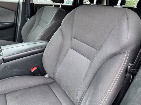 Used 2023 Nissan Rogue S AWD/4WD image 33
