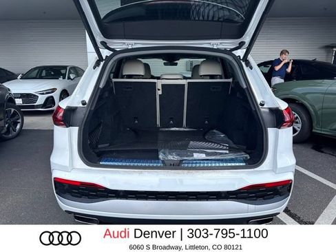 Used 2025 Audi Q5 Premium w/ 19" Wheel Package AWD/4WD image 6