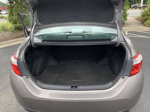 Used 2014 Toyota Corolla LE FWD image 29