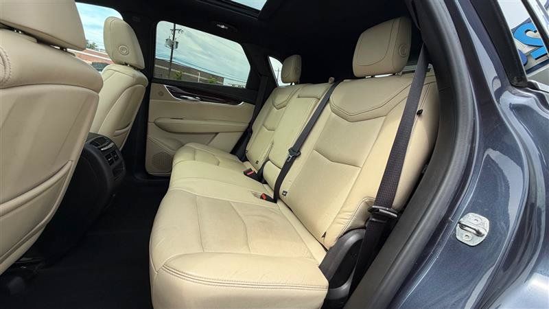 Used 2018 Cadillac XT5 Luxury w/ Driver Awareness Package AWD/4WD image 47