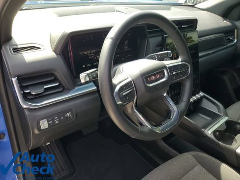 Used 2025 GMC Terrain Elevation AWD/4WD image 18