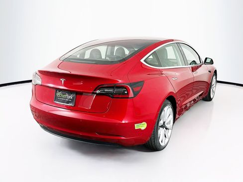 Used 2018 Tesla Model 3 Mid Range image 9