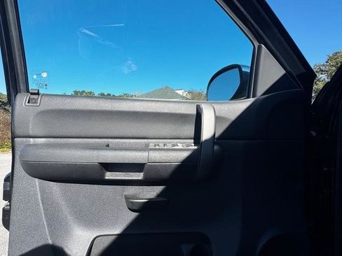 Used 2009 Chevrolet Silverado 1500 LT w/ Regional Value Package image 9