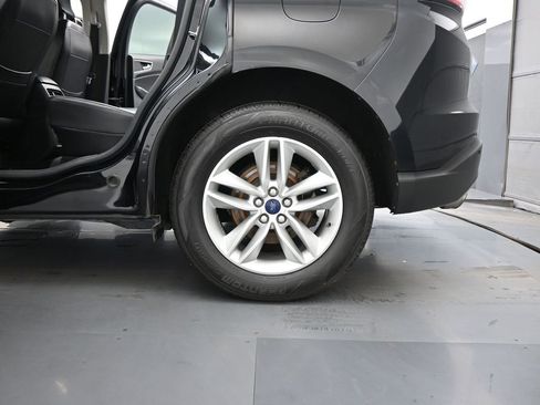 Used 2016 Ford Edge SEL image 18