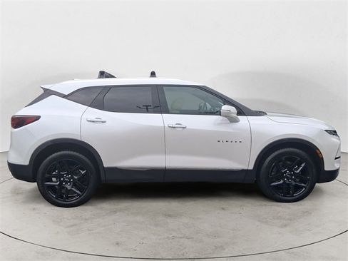 Used 2025 Chevrolet Blazer Premier w/ Driver Confidence II Package image 6