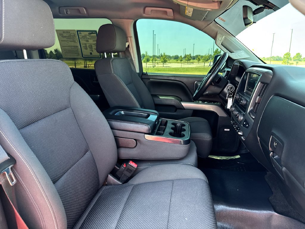 Used 2018 Chevrolet Silverado 1500 LT w/ Texas Edition AWD/4WD image 23