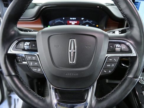 Certified 2023 Lincoln Nautilus Reserve FWD image 24
