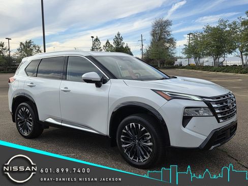 Certified 2025 Nissan Rogue Platinum w/ Tech Package image 1