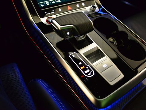 Used 2023 Audi SQ8 Premium Plus w/ SQ8 Luxury Package image 14