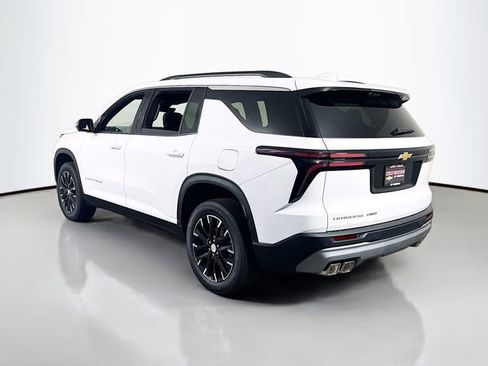 New 2026 Chevrolet Traverse LT w/ Sun and Wheel Package AWD/4WD image 8